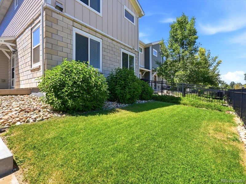 683 Stonebridge Dr, Longmont, CO 80503