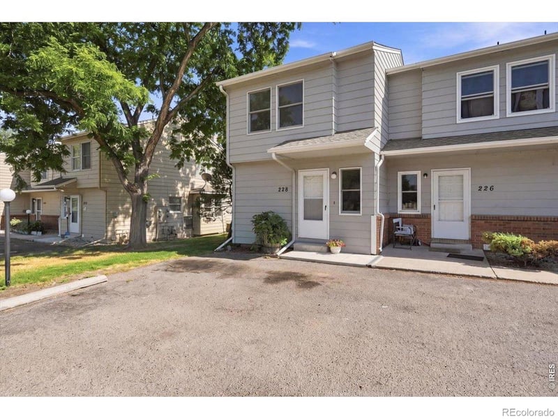 228 E 42nd St, Loveland, CO 80538