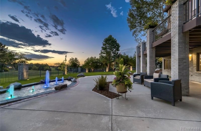 9911 Stoneglen Trl, Lone Tree, CO 80124