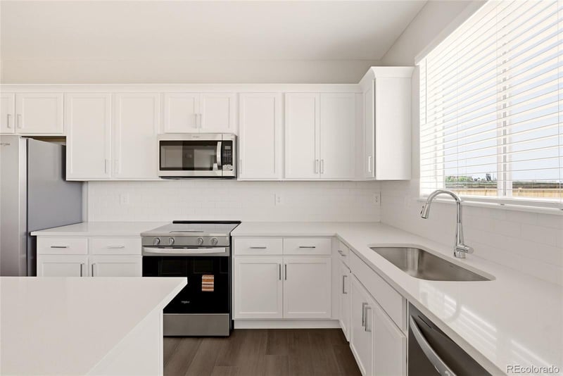 25251 Evans Dr, Aurora, CO 80018