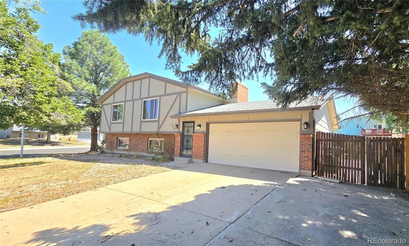 1508 Laredo Ct, Aurora, CO 80017