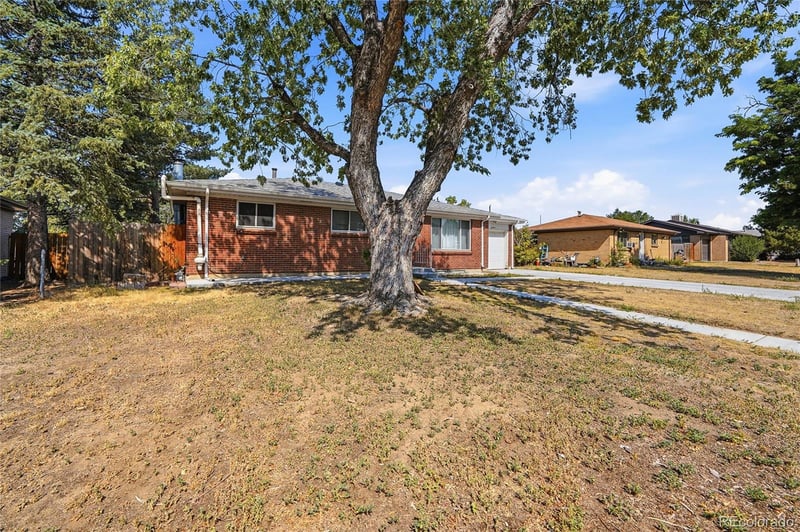 2541 Billings St, Aurora, CO 80011