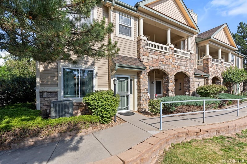 8309 Independence Cir #102, Littleton, CO 80128