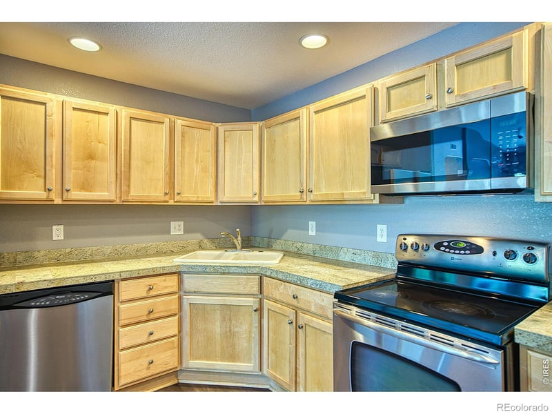 2239 Calais Dr #11B, Longmont, CO 80504