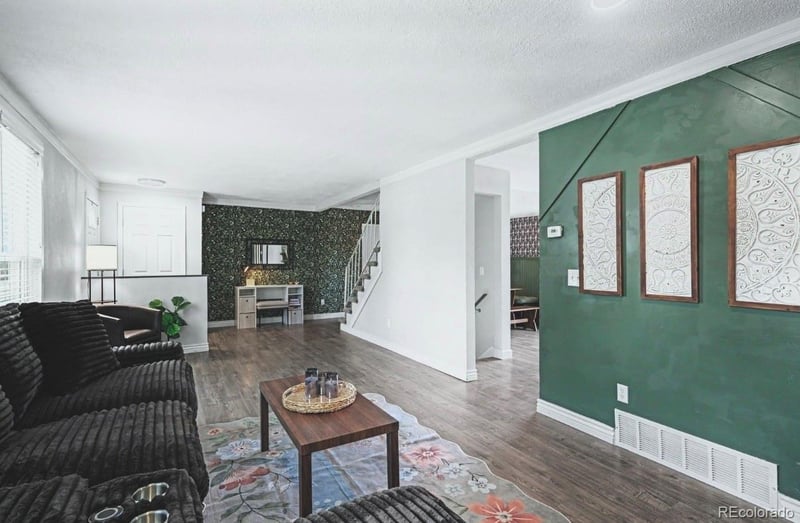 17857 Arizona Ave, Aurora, CO 80017