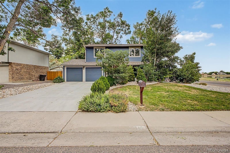 8210 Jay Cir, Arvada, CO 80003