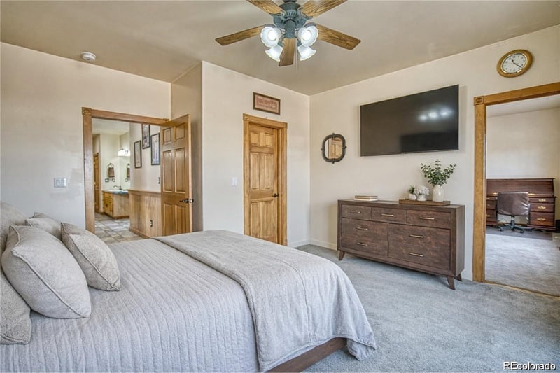 39445 Main St, Eaton, CO 80615