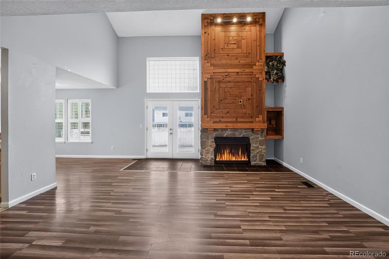 11521 E 1st Ave, Aurora, CO 80010