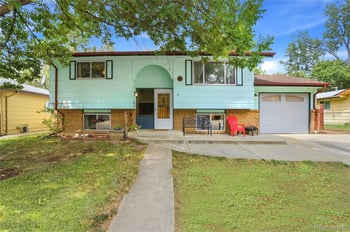 18 Kodiak Ct, Longmont, CO 80504