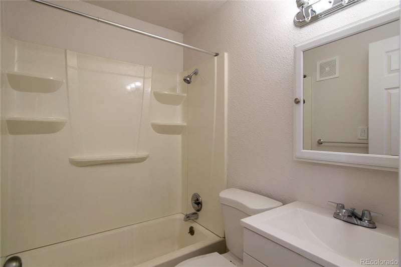715 16th St #719, Loveland, CO 80537