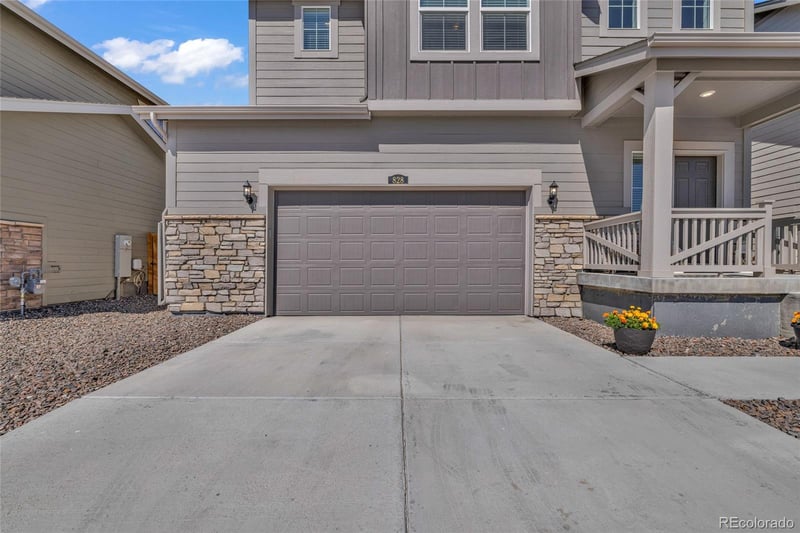 828 Yankee Boy Loop, Elizabeth, CO 80107