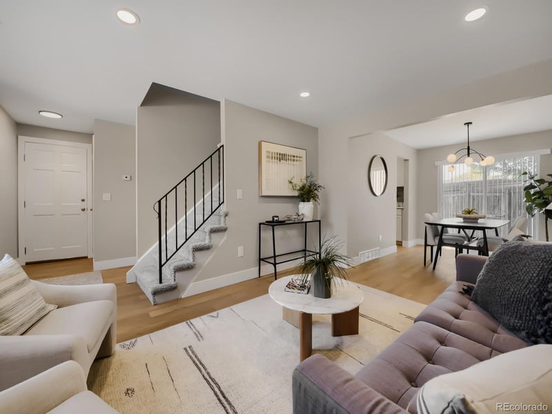7782 Glasgow Pl, Littleton, CO 80128