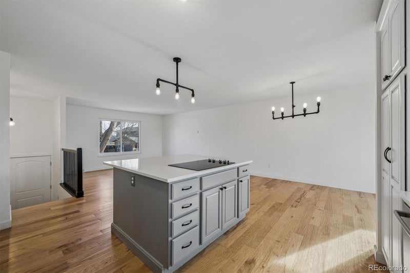 12869 68th Ave, Arvada, CO 80004