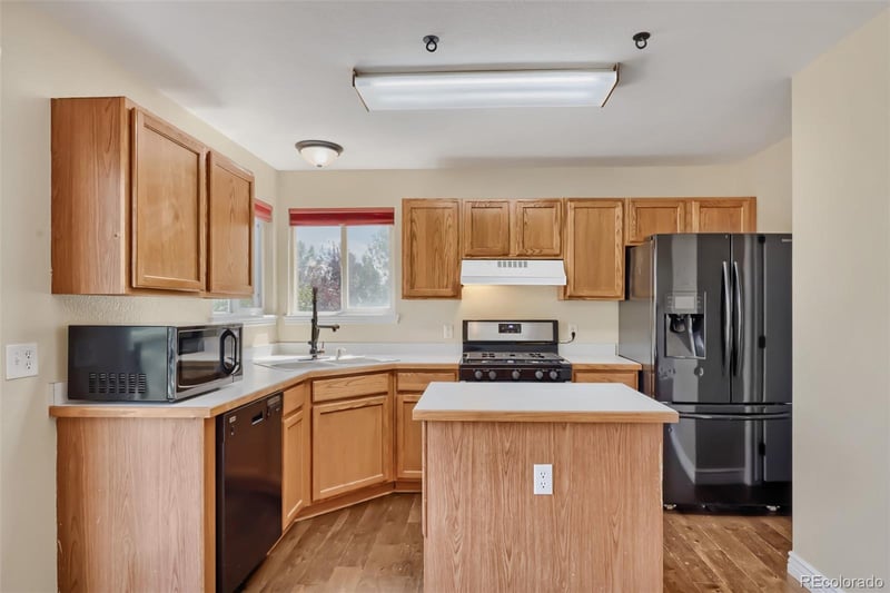 388 Lionel Ln, Elizabeth, CO 80107