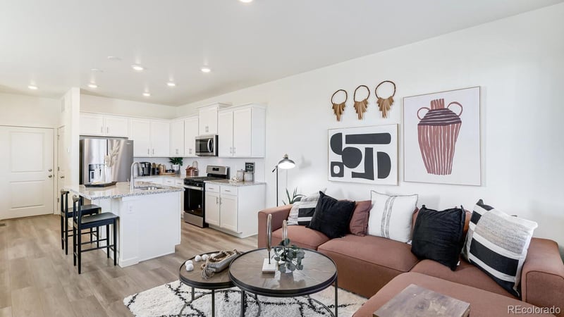 949 Red Star Ln, Johnstown, CO 80534
