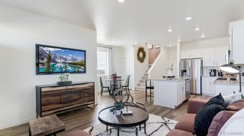 949 Red Star Ln, Johnstown, CO 80534