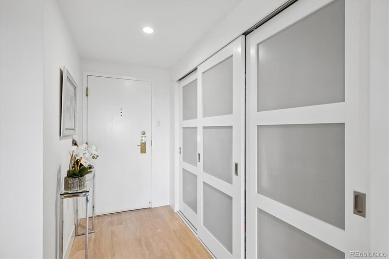 460 S Marion Pw #1053, Denver, CO 80209