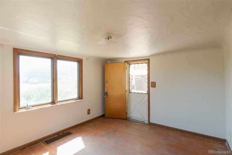 935 Lowell Blvd, Denver, CO 80219