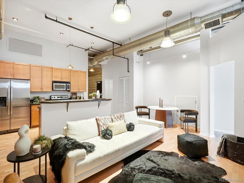 2142 Curtis St #102, Denver, CO 80205