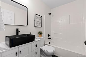 21960 E Crestline Ln, Aurora, CO 80015