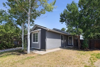 2320 E Cherrywood Dr, Lafayette, CO 80026