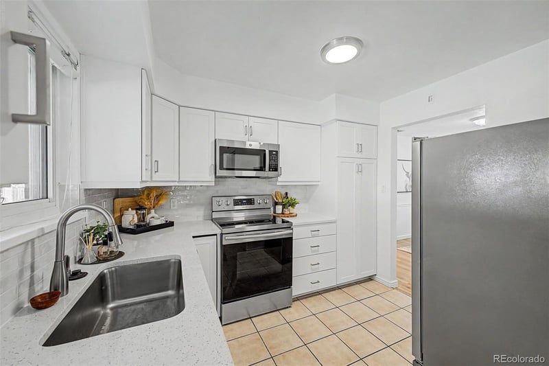 2145 S Fenton St, Denver, CO 80227