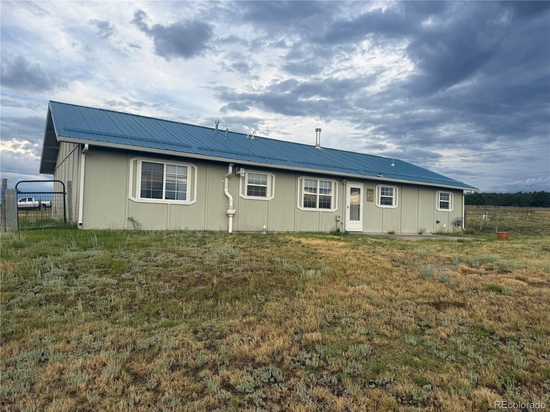 17 Garfield Cir, Florissant, CO 80816
