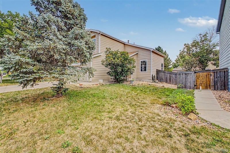 1112 Sandpiper Ln, Brighton, CO 80601