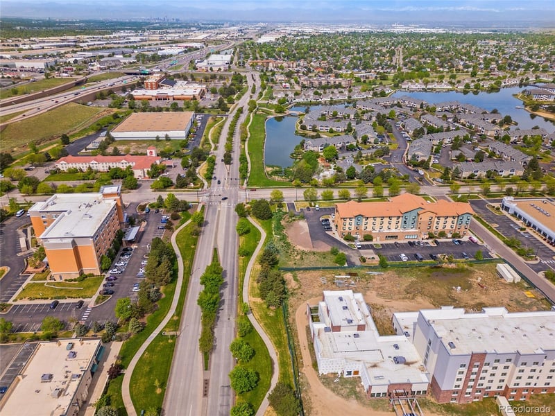 4050 Kittredge St, Denver, CO 80239