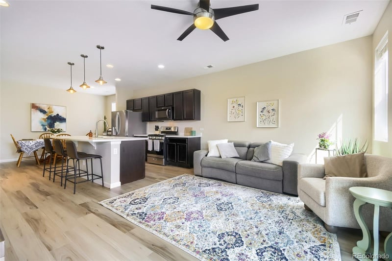 230 S Langdale Ct, Aurora, CO 80018