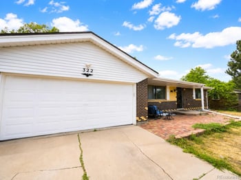 322 S Peoria Cir, Aurora, CO 80012