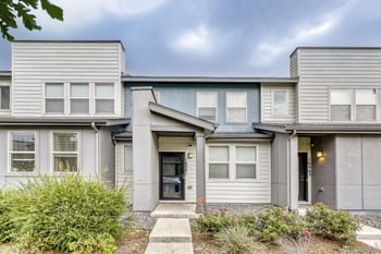 16061 E Warner Pl, Denver, CO 80239