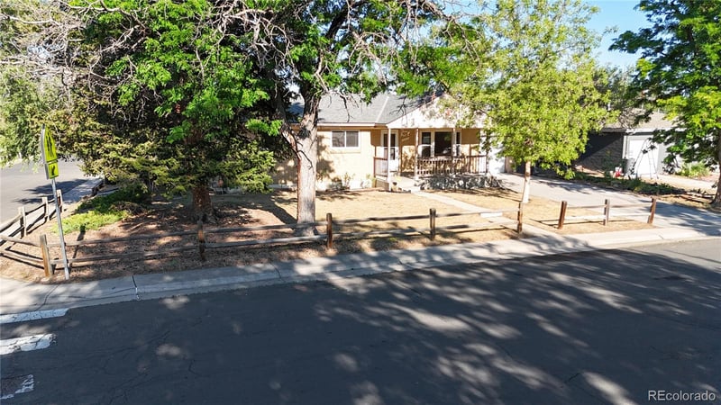 2603 Billings St, Aurora, CO 80011