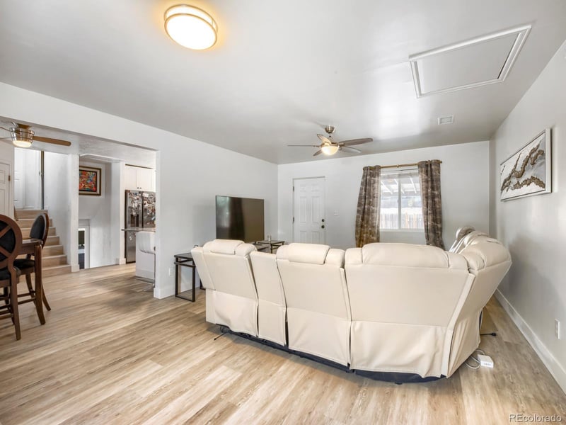 15562 Bails Dr, Aurora, CO 80017
