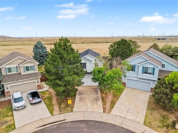 22398 E Oxford Dr, Aurora, CO 80018