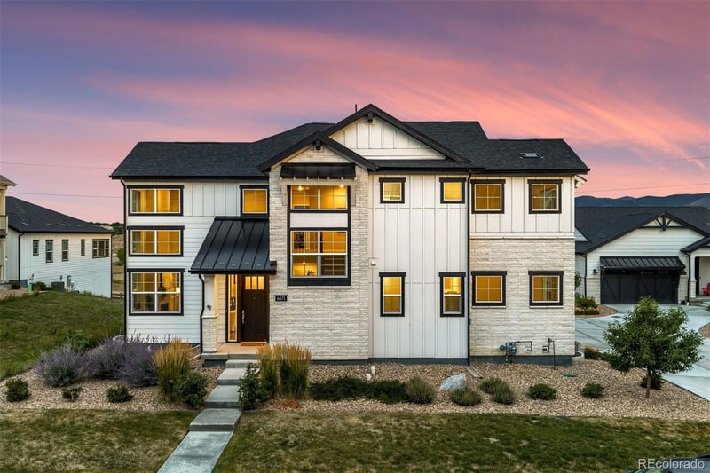 6671 Lee St, Littleton, CO 80127