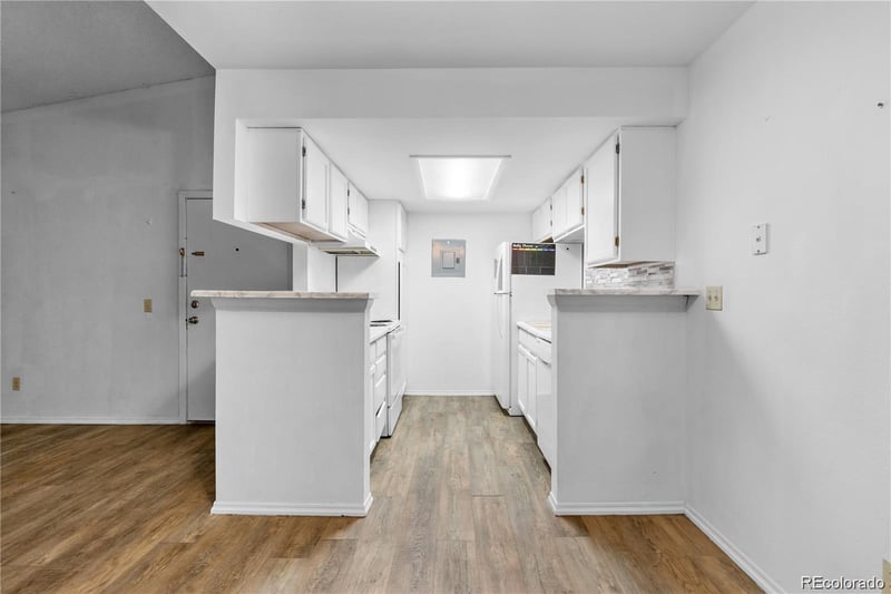 910 Walden St #206, Aurora, CO 80017