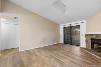 910 S Walden St #206, Aurora, CO 80017