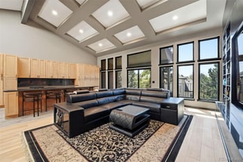 27 Beacon Hill Ln, Greenwood Village, CO 80111