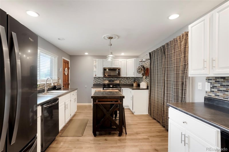 6607 Eaton St, Arvada, CO 80003