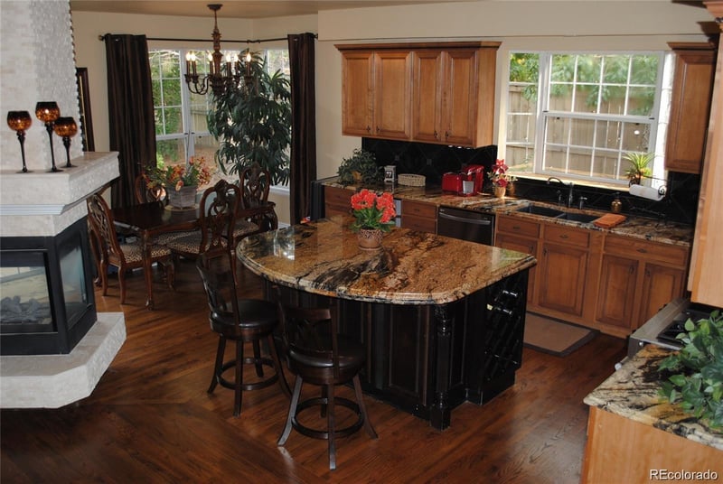 8798 Forrest Dr, Highlands Ranch, CO 80126