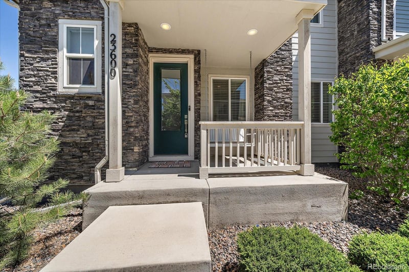 23600 5th Dr, Aurora, CO 80018