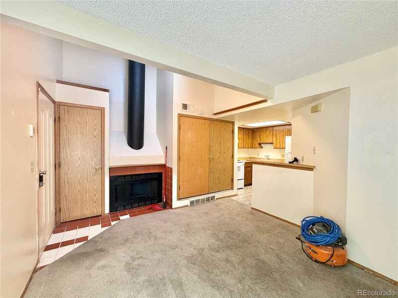 17000 Ford Dr #210, Aurora, CO 80017