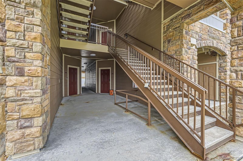 7440 Blackhawk St #13-105, Englewood, CO 80112