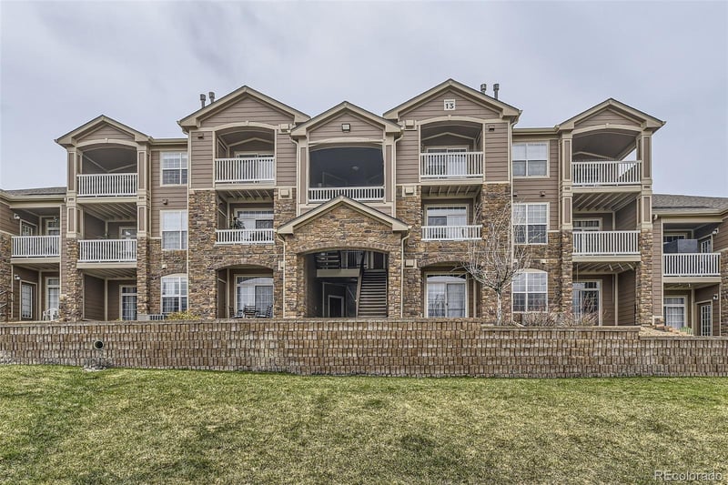 7440 Blackhawk St #13-105, Englewood, CO 80112