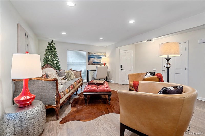 7303 E Mineral Pl, Englewood, CO 80112