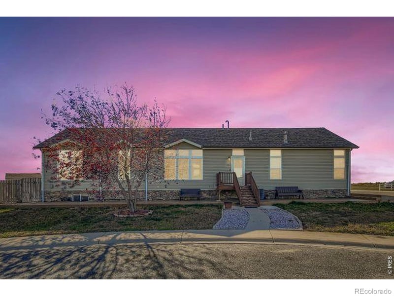 245 W Crawford Ave, Keenesburg, CO 80643