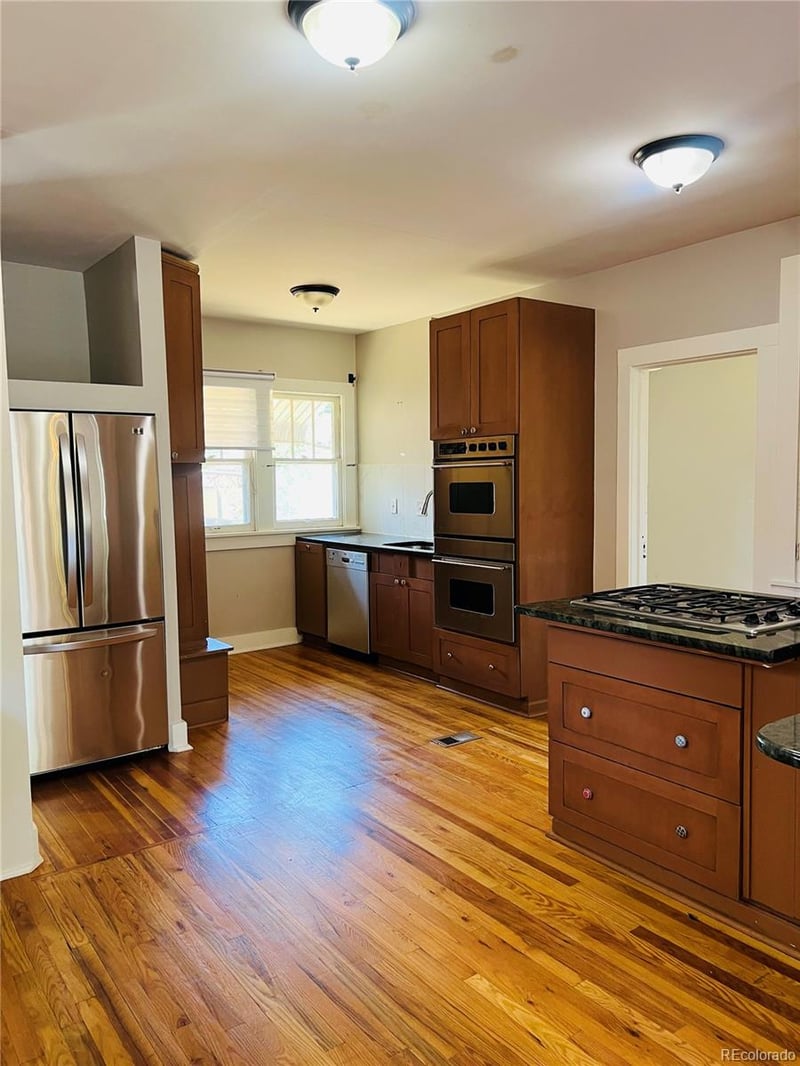 361 Logan St, Denver, CO 80209