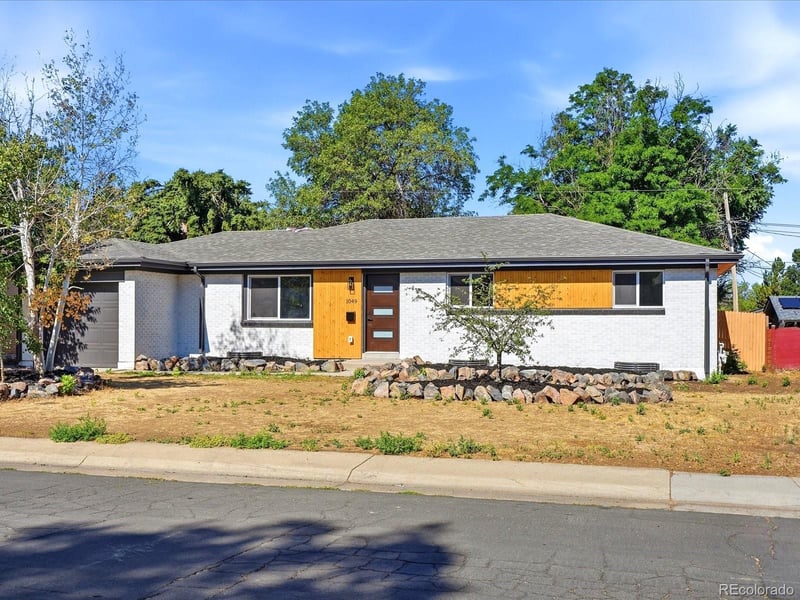 1049 Jamaica Ct, Aurora, CO 80010