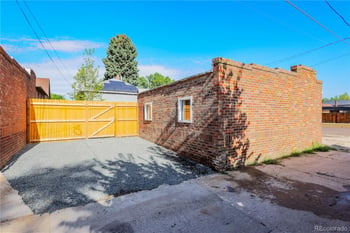 2590 Grape St, Denver, CO 80207